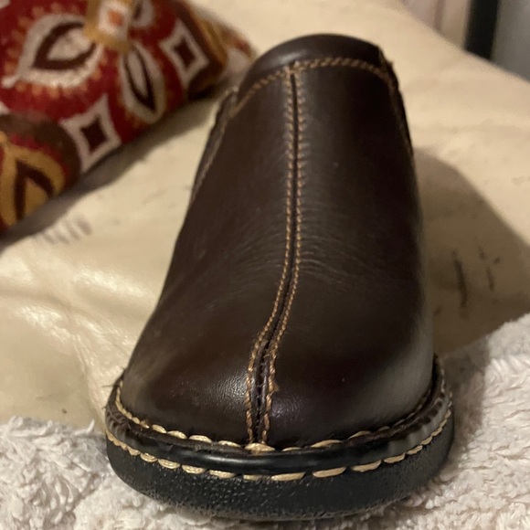 Eastland Women’s Amore Dark Brown Leather Slip-On Loafers - Picture 6 of 7